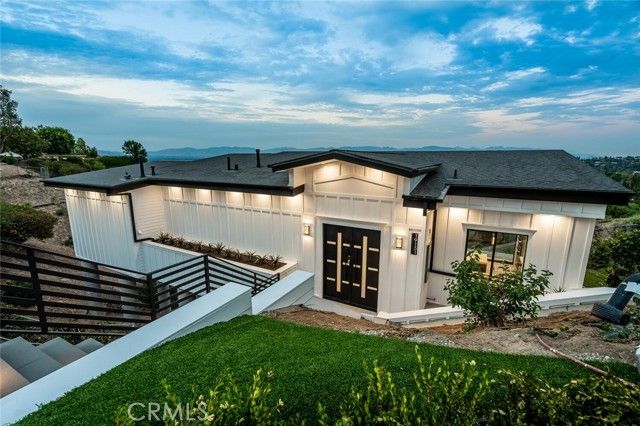 19131 menard Place, Tarzana (los Angeles), CA 91356