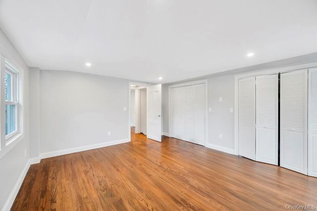 92 Sunset Road, Bay Shore, NY 11706