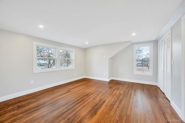 92 Sunset Road, Bay Shore, NY 11706