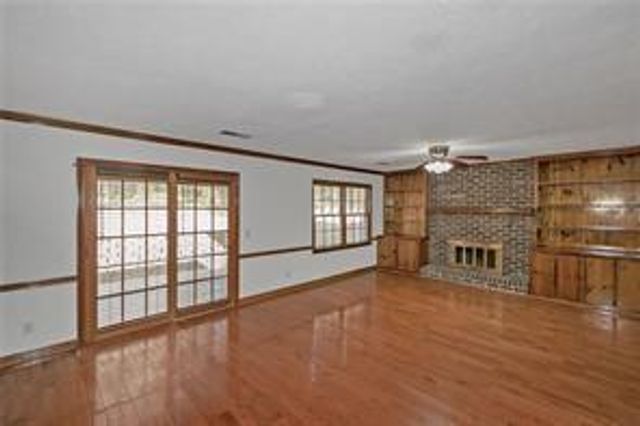 1038 Seven Springs Circle, Marietta, GA 30068