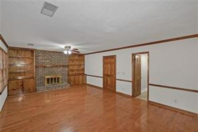 1038 Seven Springs Circle, Marietta, GA 30068