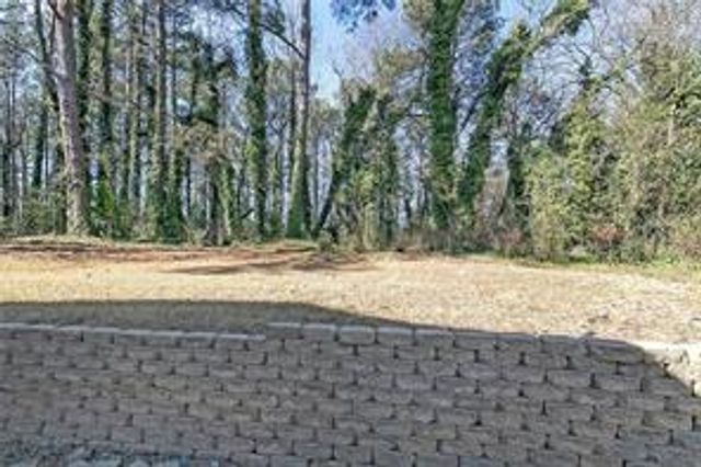 1038 Seven Springs Circle, Marietta, GA 30068