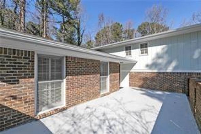1038 Seven Springs Circle, Marietta, GA 30068