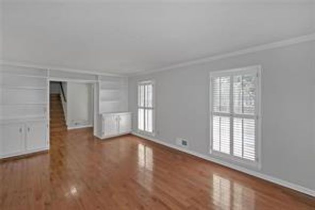 1038 Seven Springs Circle, Marietta, GA 30068