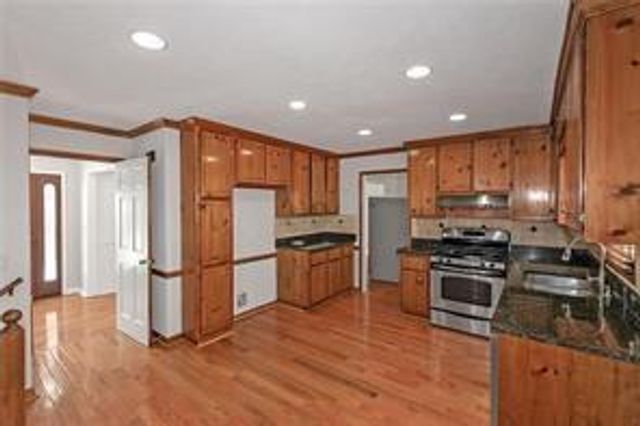 1038 Seven Springs Circle, Marietta, GA 30068