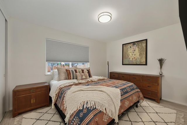 9666-9668 Lake Natoma Dr, Orangevale, CA 95662