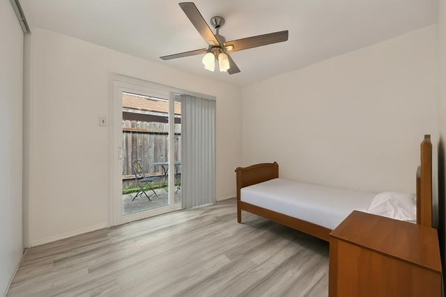 9666-9668 Lake Natoma Dr, Orangevale, CA 95662