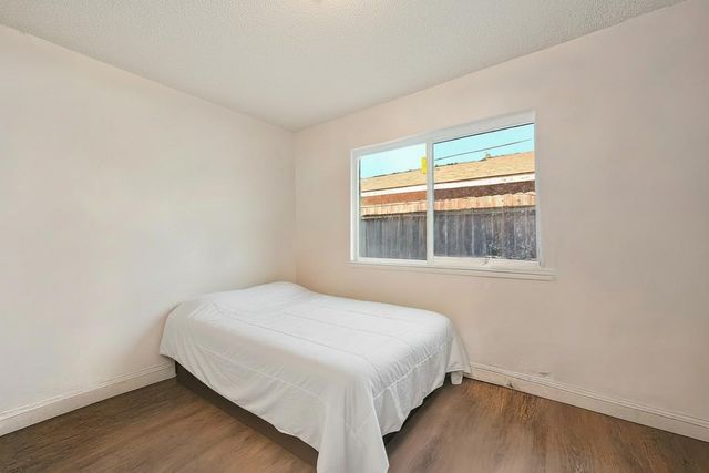 9666-9668 Lake Natoma Dr, Orangevale, CA 95662