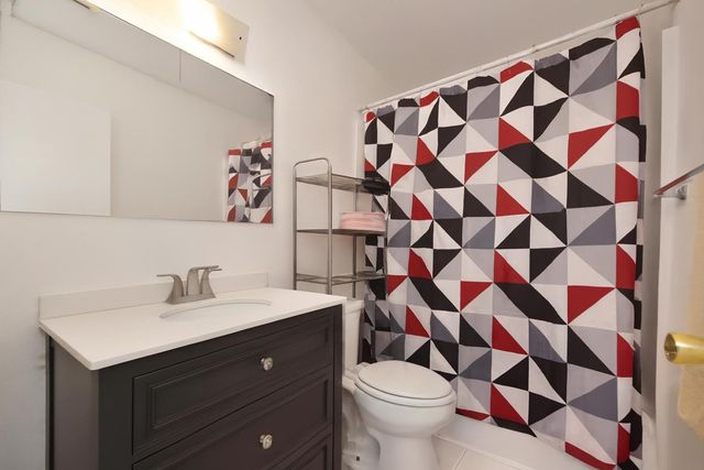 9666-9668 Lake Natoma Dr, Orangevale, CA 95662