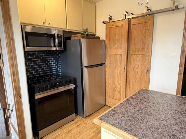 721 W COMMERCIAL STREET, Appleton, WI 54914