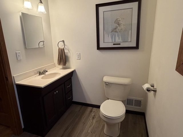 721 W COMMERCIAL STREET, Appleton, WI 54914