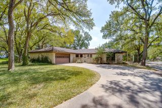 8605 Marys Creek Drive, Benbrook, TX 76116