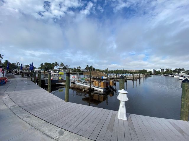 7150 N TAMIAMI TRAIL S523, Sarasota, FL 34243