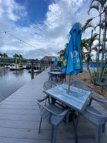 7150 N TAMIAMI TRAIL S523, Sarasota, FL 34243