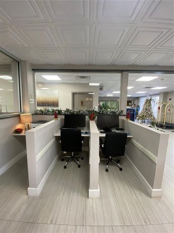 7150 N TAMIAMI TRAIL S523, Sarasota, FL 34243