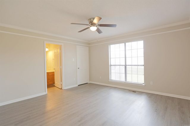 121 Silverbrook Drive, Sherwood, AR 72120