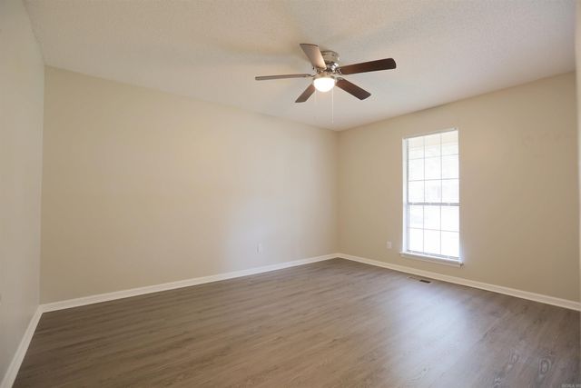 121 Silverbrook Drive, Sherwood, AR 72120