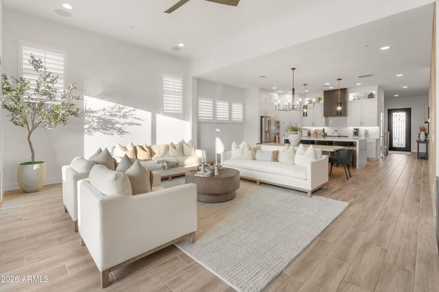 13288 W GOLDEN PUMA Trail, Peoria, AZ 85383