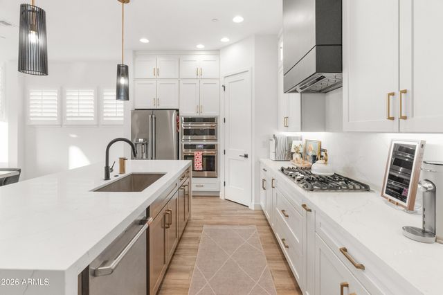 13288 W GOLDEN PUMA Trail, Peoria, AZ 85383