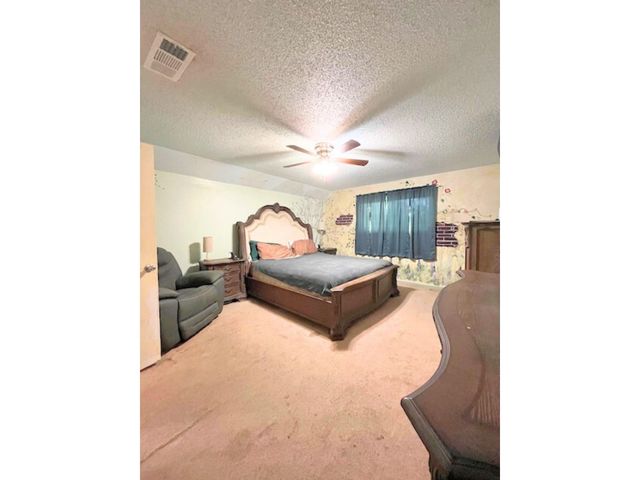 4604 Oak Valley Drive, Orange, TX 77632
