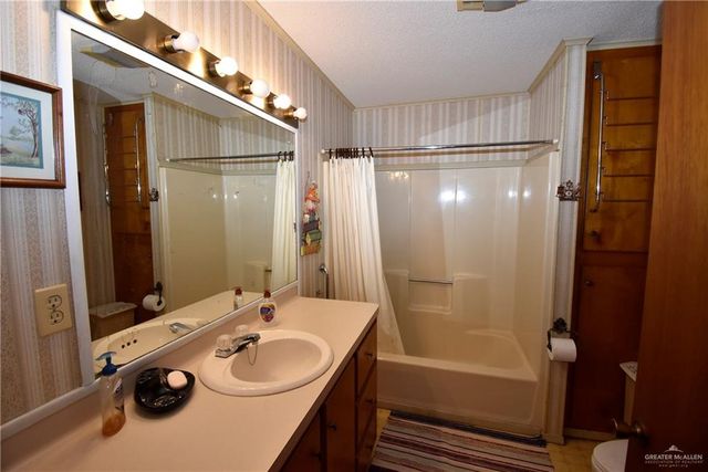 106 Rim Drive, Mission, TX 78574