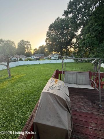 3819 Melda Ln, Louisville, KY 40219