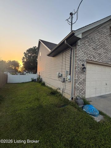 3819 Melda Ln, Louisville, KY 40219