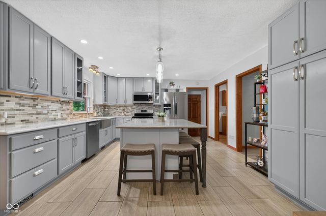 2307 Starlight Drive, Anderson, IN 46012
