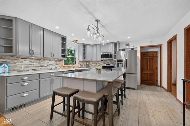 2307 Starlight Drive, Anderson, IN 46012