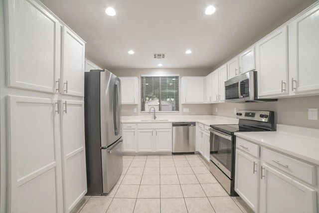 7409 S 37th Glen, Phoenix, AZ 85041