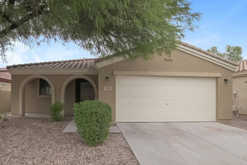 7409 S 37th Glen, Phoenix, AZ 85041