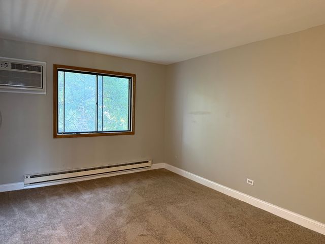 164 S Waters Edge Drive 201, Glendale Heights, IL 60139
