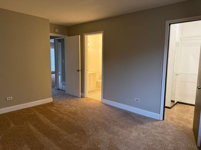 164 S Waters Edge Drive 201, Glendale Heights, IL 60139