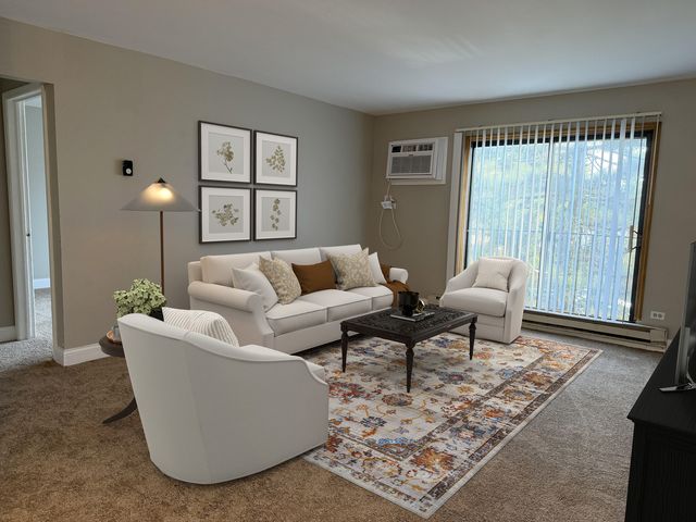 164 S Waters Edge Drive 201, Glendale Heights, IL 60139
