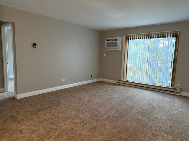 164 S Waters Edge Drive 201, Glendale Heights, IL 60139