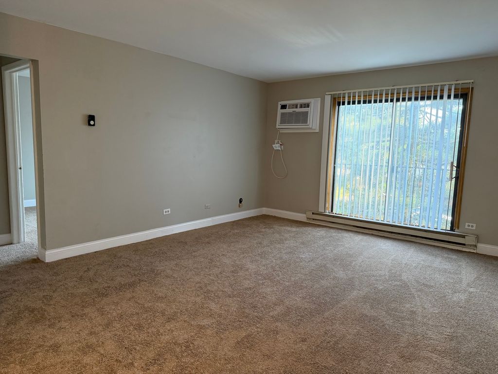164 S Waters Edge Drive 201, Glendale Heights, IL 60139 — photo 4