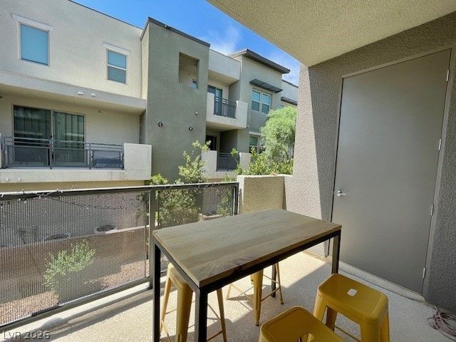 11238 Essence Point 210, Las Vegas, NV 89135