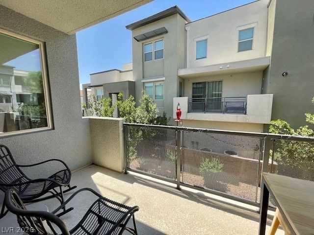 11238 Essence Point 210, Las Vegas, NV 89135