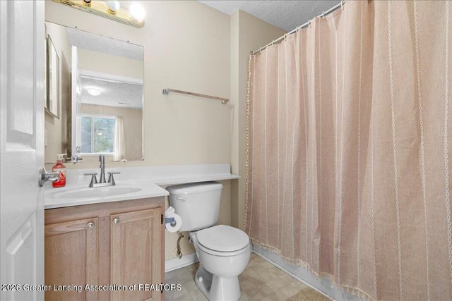 607 Carom Circle, Mason, MI 48854