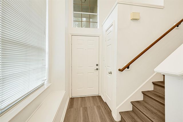 146 S Walden Elms Circle, Spring, TX 77382