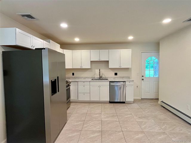 1037 Ridgebury Road, New Hampton, NY 10958