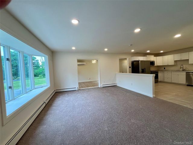 1037 Ridgebury Road, New Hampton, NY 10958