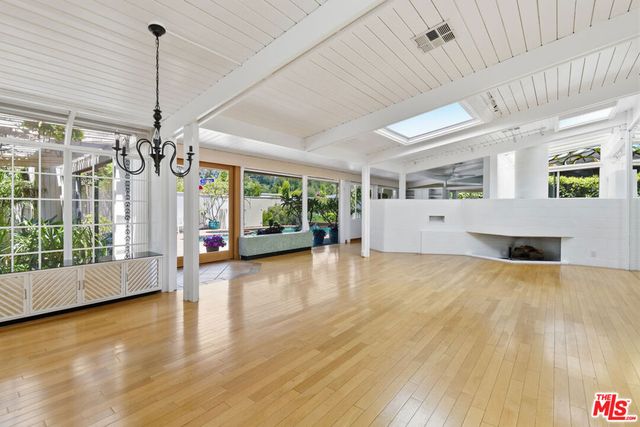738 Hanley Avenue, Los Angeles, CA 90049