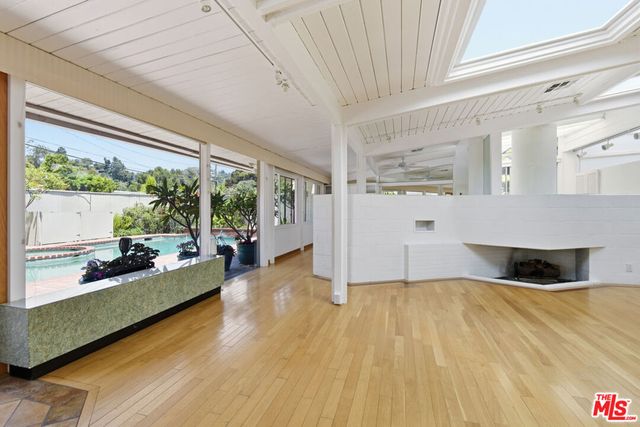 738 Hanley Avenue, Los Angeles, CA 90049