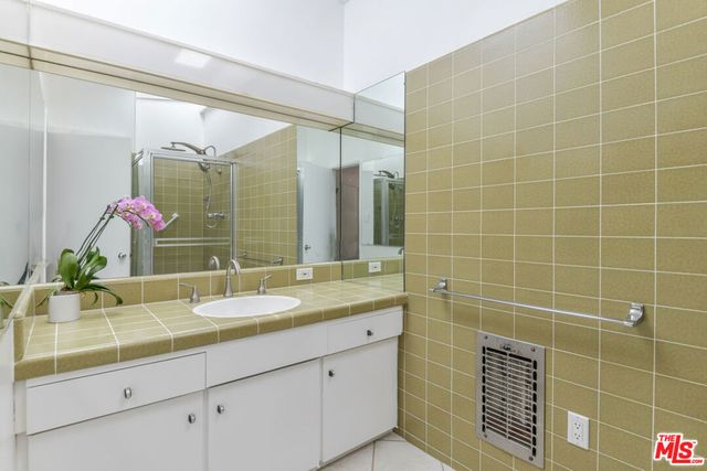 738 Hanley Avenue, Los Angeles, CA 90049