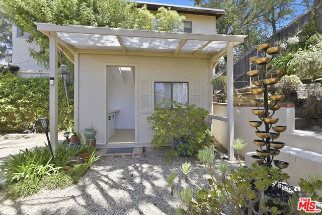 738 Hanley Avenue, Los Angeles, CA 90049