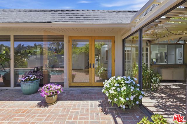 738 Hanley Avenue, Los Angeles, CA 90049