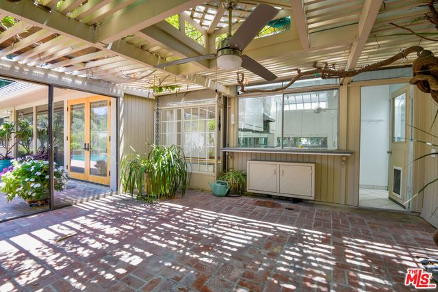 738 Hanley Avenue, Los Angeles, CA 90049