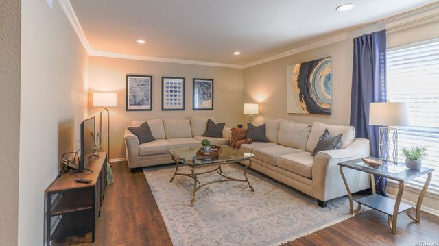 7500 Callaghan Rd Apt 236, San Antonio, TX 78229