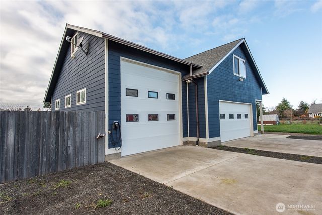 132 Milky Way, Sequim, WA 98382